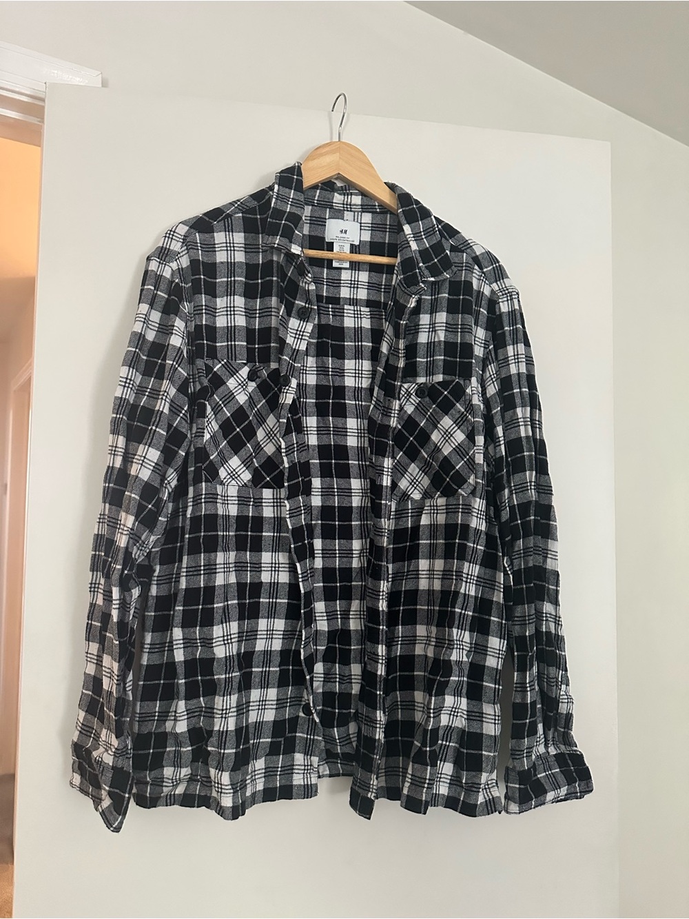 H&M Black and White Plaid Relaxed-Fit Shirt